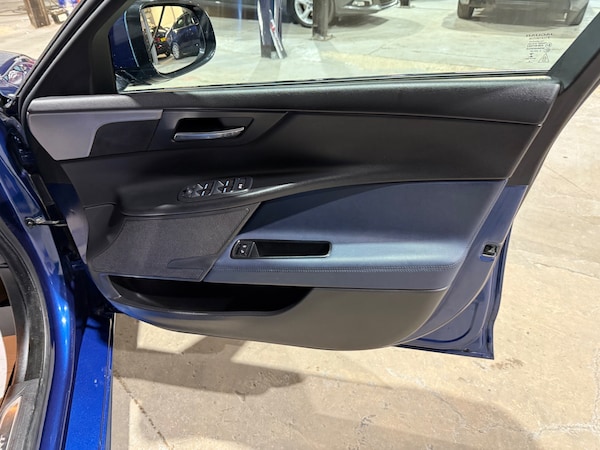 Used Jaguar XE 2015 for sale - 74986837: Photo 24