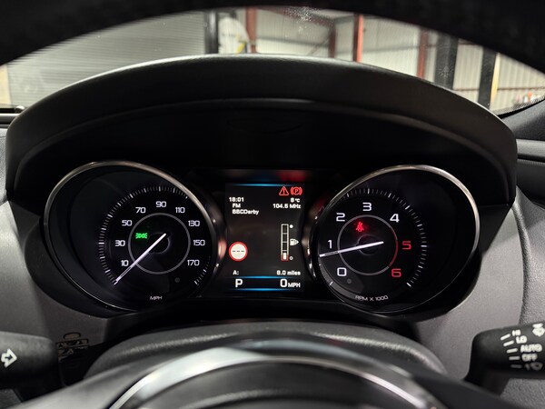 Used Jaguar XE 2015 for sale - 74986837: Photo 34