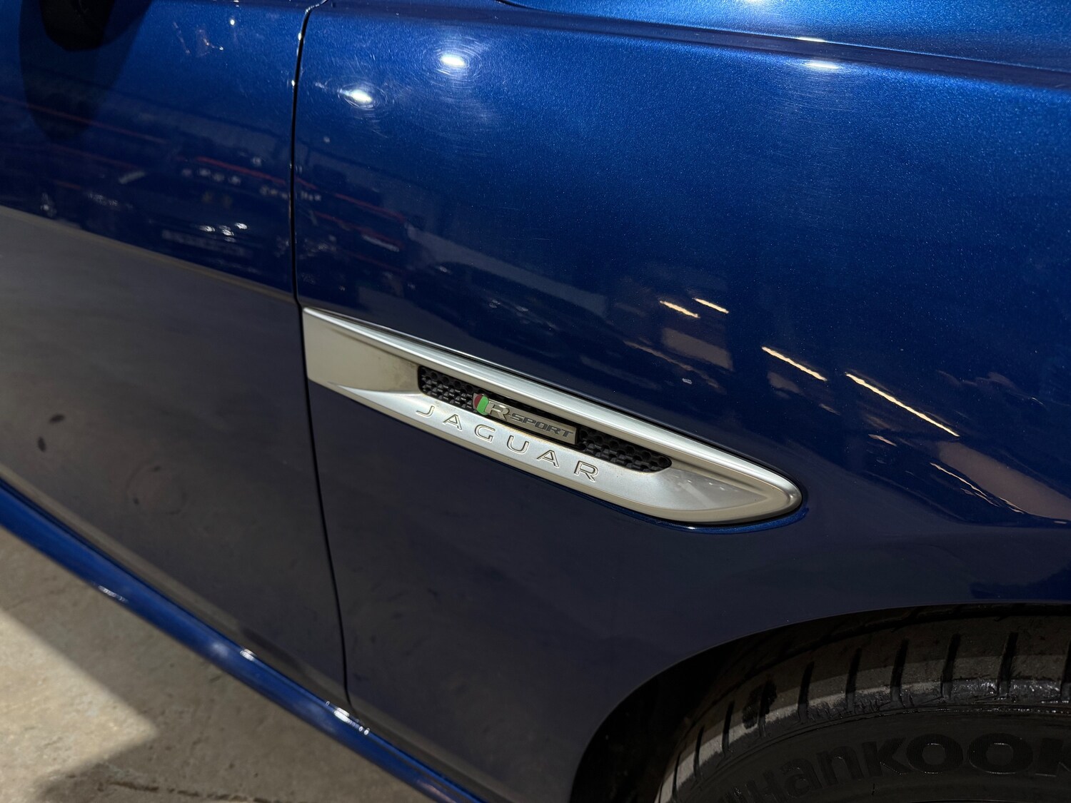 Used Jaguar XE 2015 for sale - 74986837: Photo 51