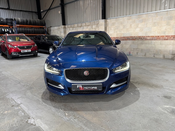 Used Jaguar XE 2015 for sale - 74986837: Photo 9