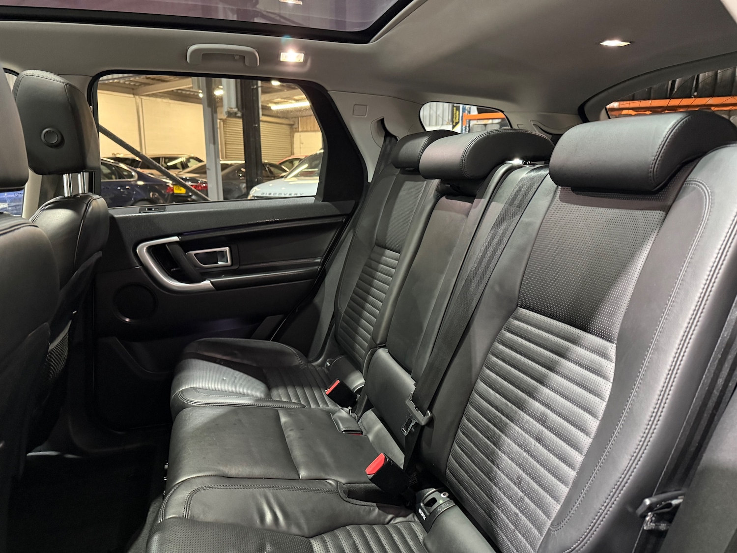 Used Land Rover Discovery Sport 2017 for sale - 77050996: Photo 15