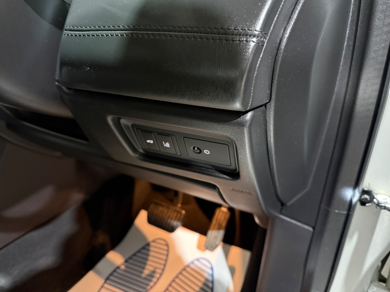 Used Land Rover Discovery Sport 2017 for sale - 77050996: Photo 27