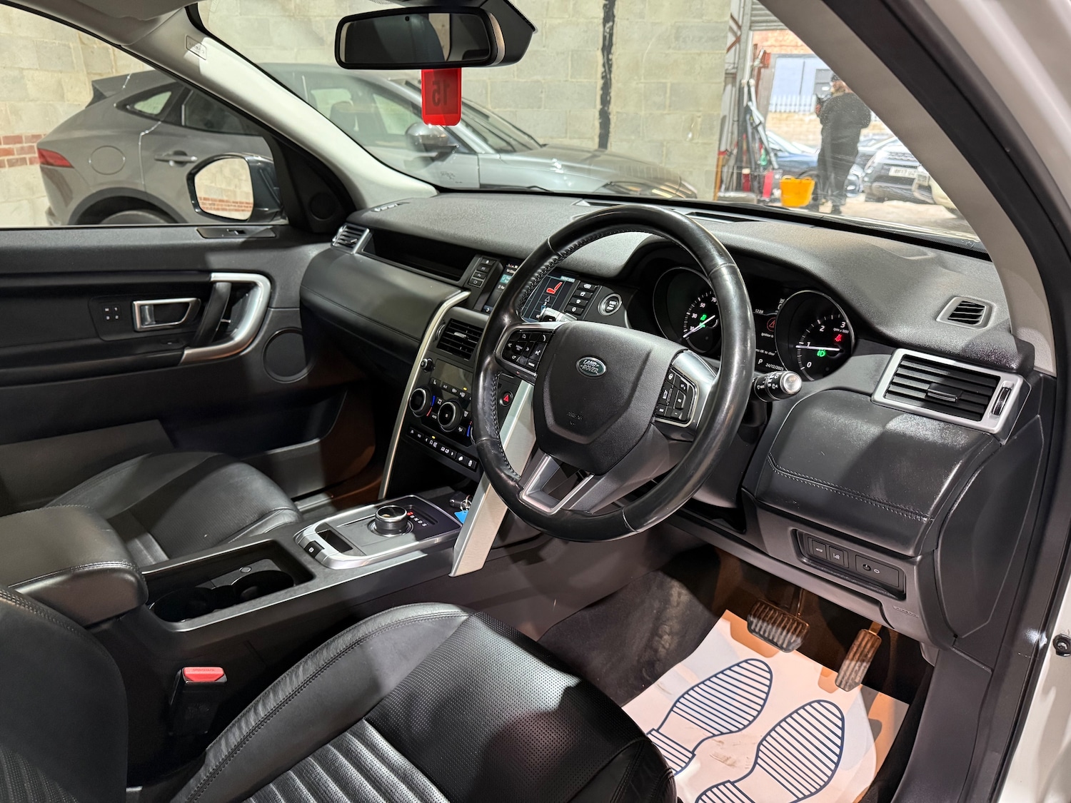 Used Land Rover Discovery Sport 2017 for sale - 77050996: Photo 29