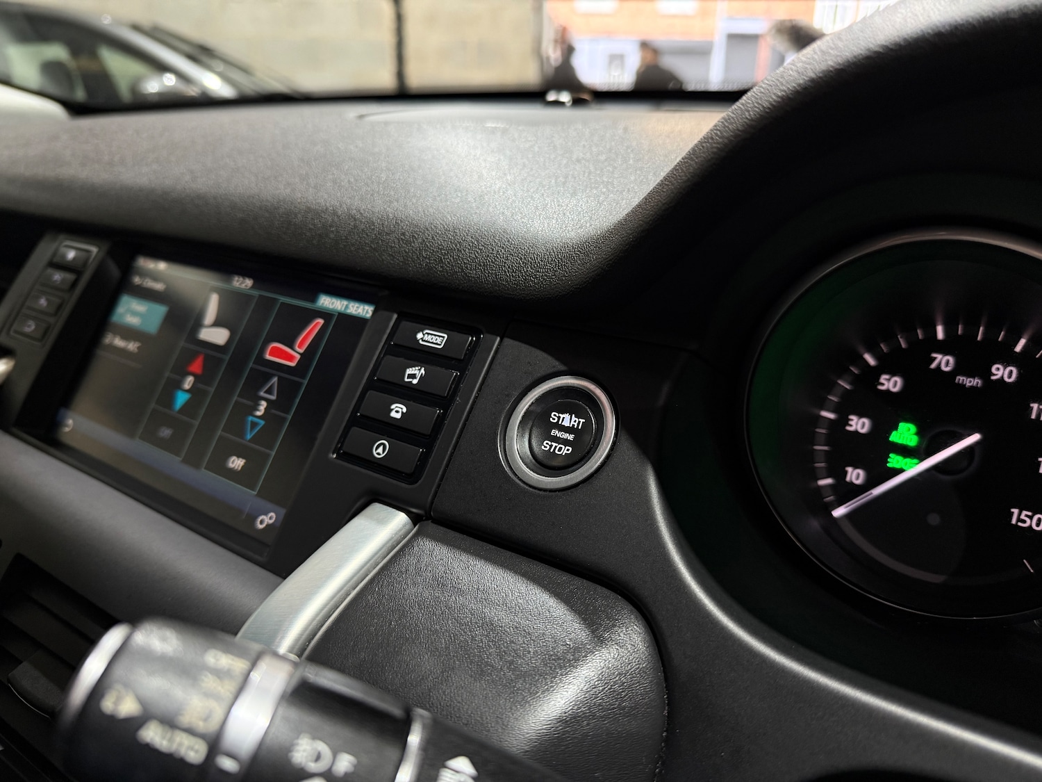 Used Land Rover Discovery Sport 2017 for sale - 77050996: Photo 38