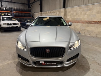 Used Jaguar XF 2019 for sale - 75980405: Photo