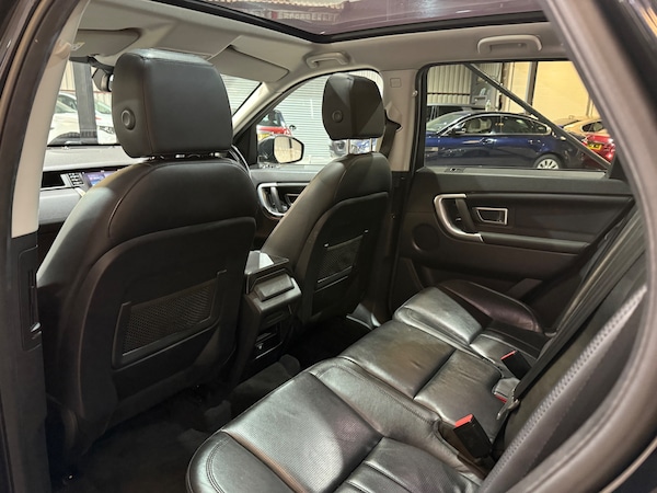 Used Land Rover Discovery Sport 2017 for sale - 75457340: Photo 15