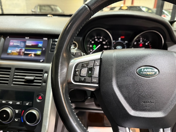 Used Land Rover Discovery Sport 2017 for sale - 75457340: Photo 32