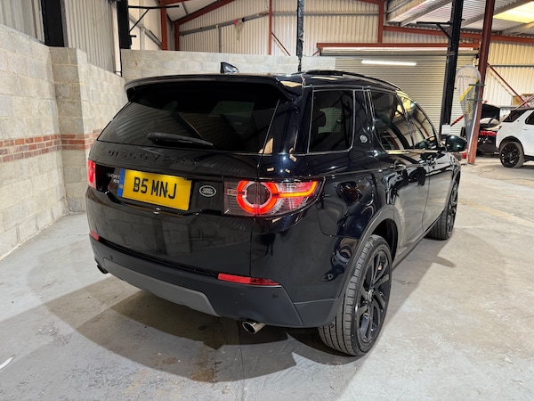 Used Land Rover Discovery Sport 2017 for sale - 75457340: Photo 3