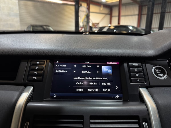 Used Land Rover Discovery Sport 2017 for sale - 75457340: Photo 44