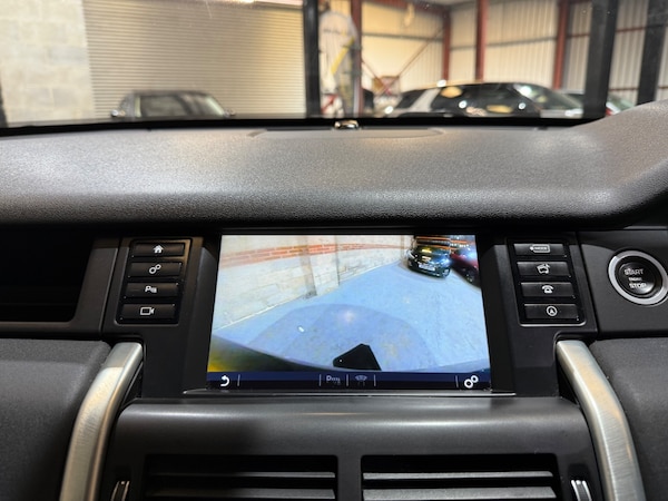 Used Land Rover Discovery Sport 2017 for sale - 75457340: Photo 45