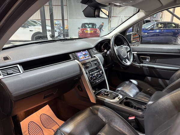 Used Land Rover Discovery Sport 2017 for sale - 75457340: Photo 8