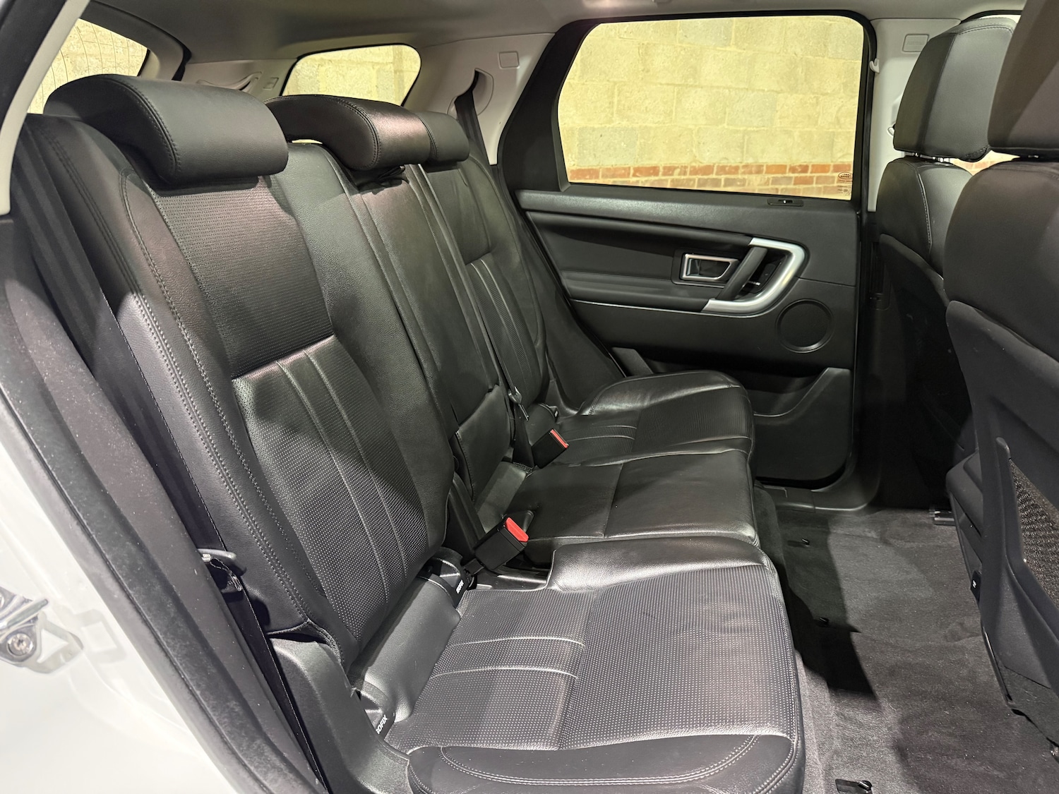 Used Land Rover Discovery Sport 2018 for sale - 77557327: Photo 23