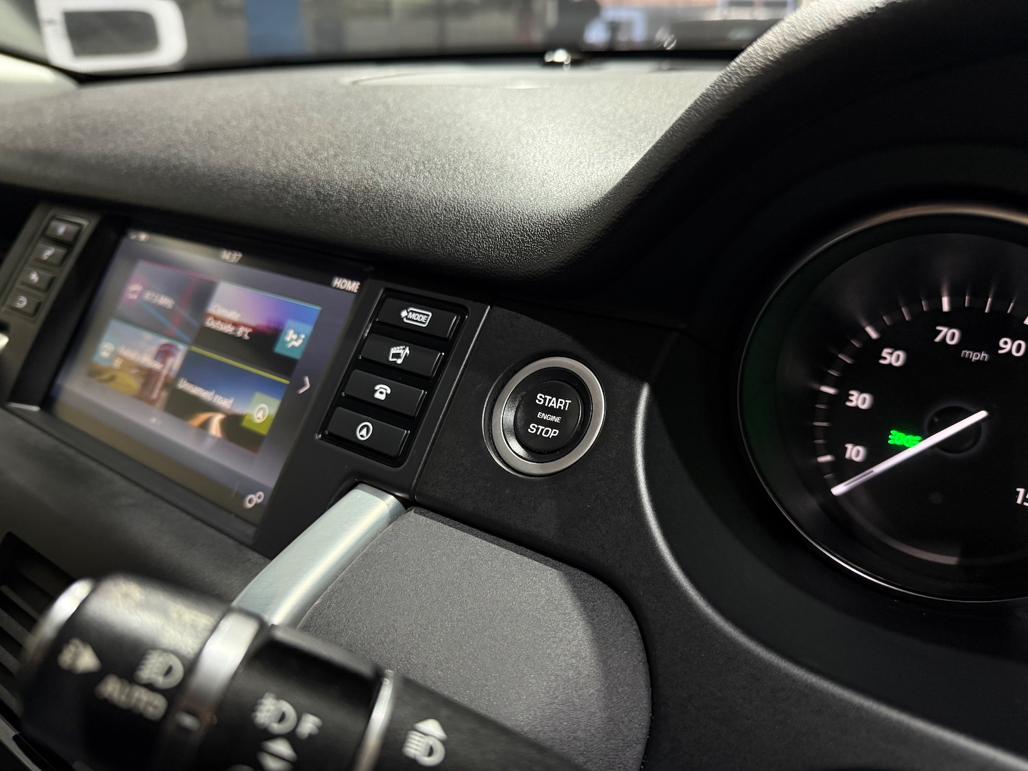 Used Land Rover Discovery Sport 2018 for sale - 77557327: Photo 38