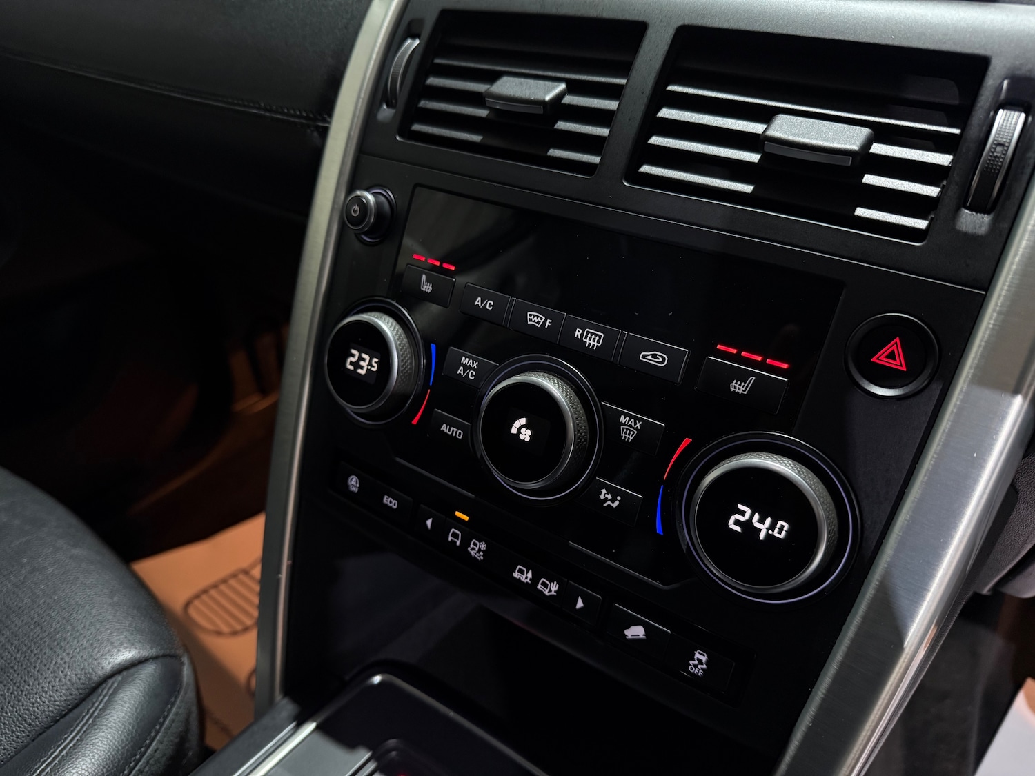 Used Land Rover Discovery Sport 2018 for sale - 77557327: Photo 43