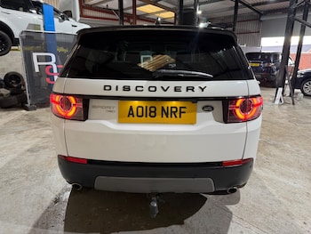 Used Land Rover Discovery Sport 2018 for sale - 77557327: Photo