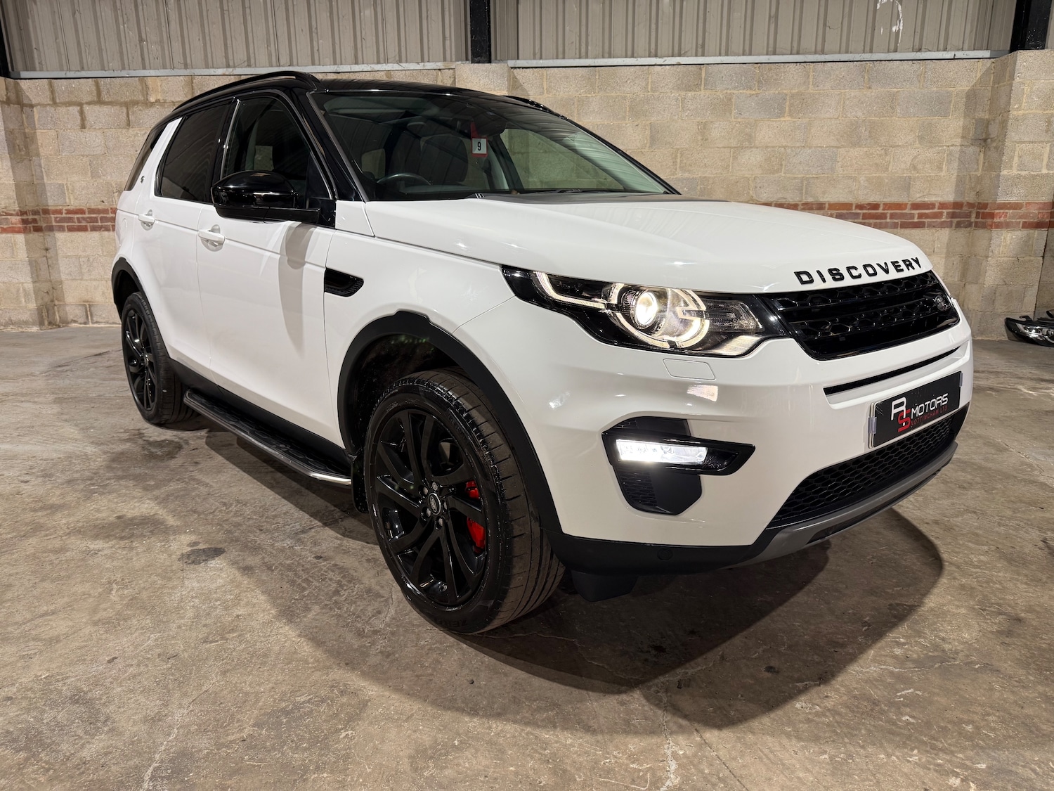 Used Land Rover Discovery Sport 2018 for sale - 77557327: Photo 52
