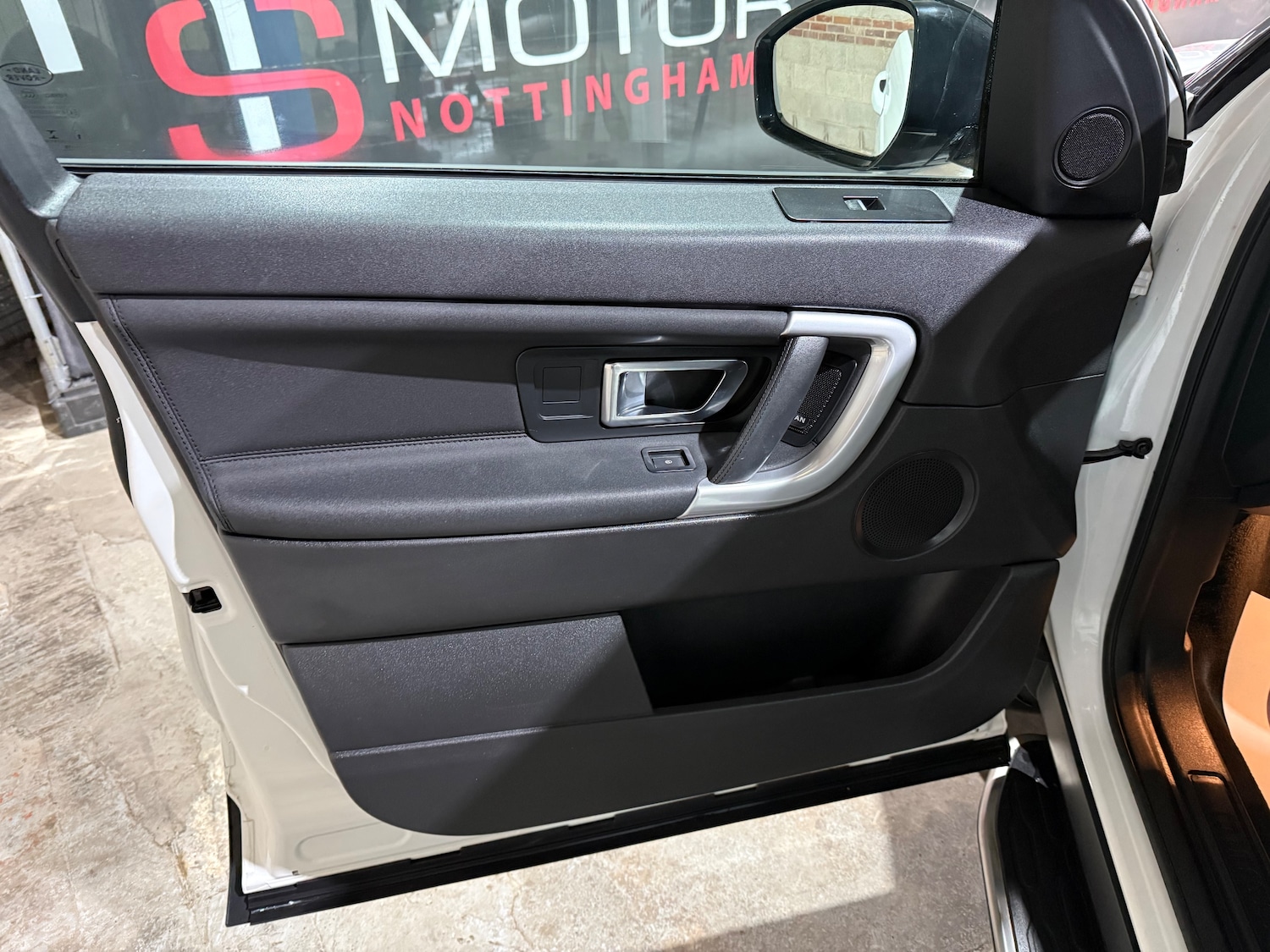 Used Land Rover Discovery Sport 2018 for sale - 77557327: Photo 7