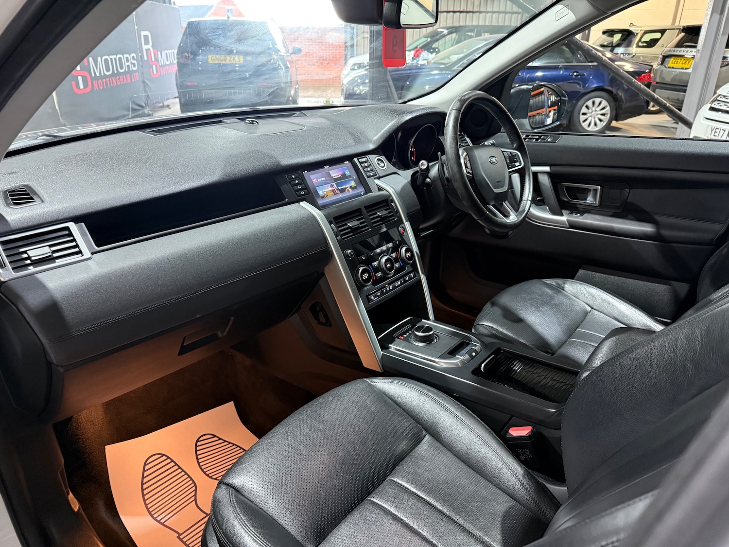 Used Land Rover Discovery Sport 2018 for sale - 77557327: Photo 9