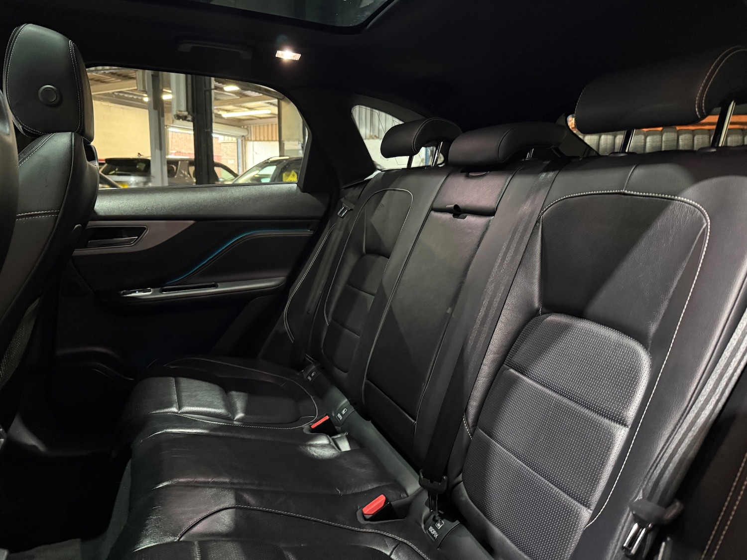 Used Jaguar F-Pace 2017 for sale - 76046989: Photo 16