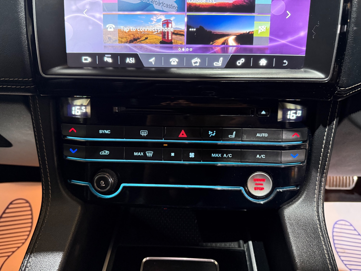 Used Jaguar F-Pace 2017 for sale - 76046989: Photo 39