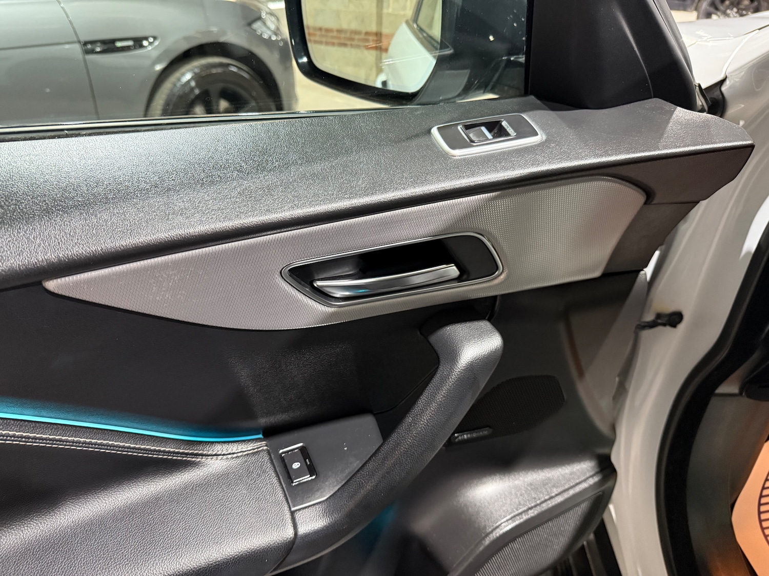 Used Jaguar F-Pace 2017 for sale - 76046989: Photo 8