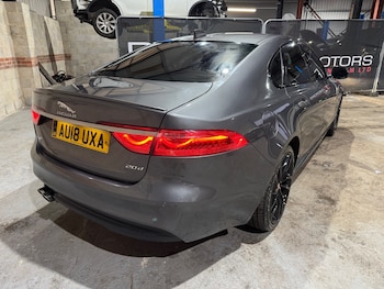 Used Jaguar XF 2018 for sale - 77398481: Photo