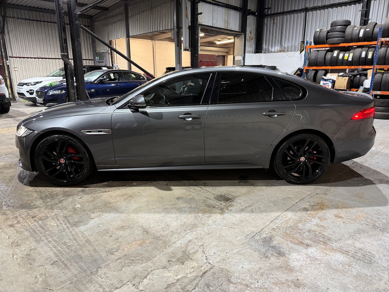 Used Jaguar XF 2018 for sale - 77398481: Photo 5