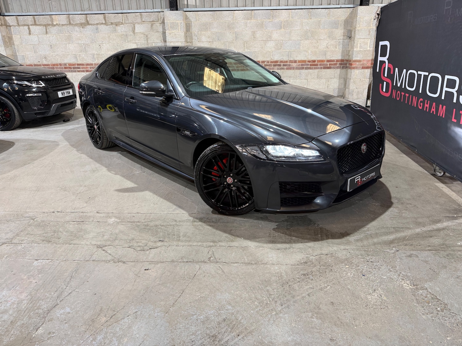 Used Jaguar XF 2016 for sale - 77894013: Photo 2