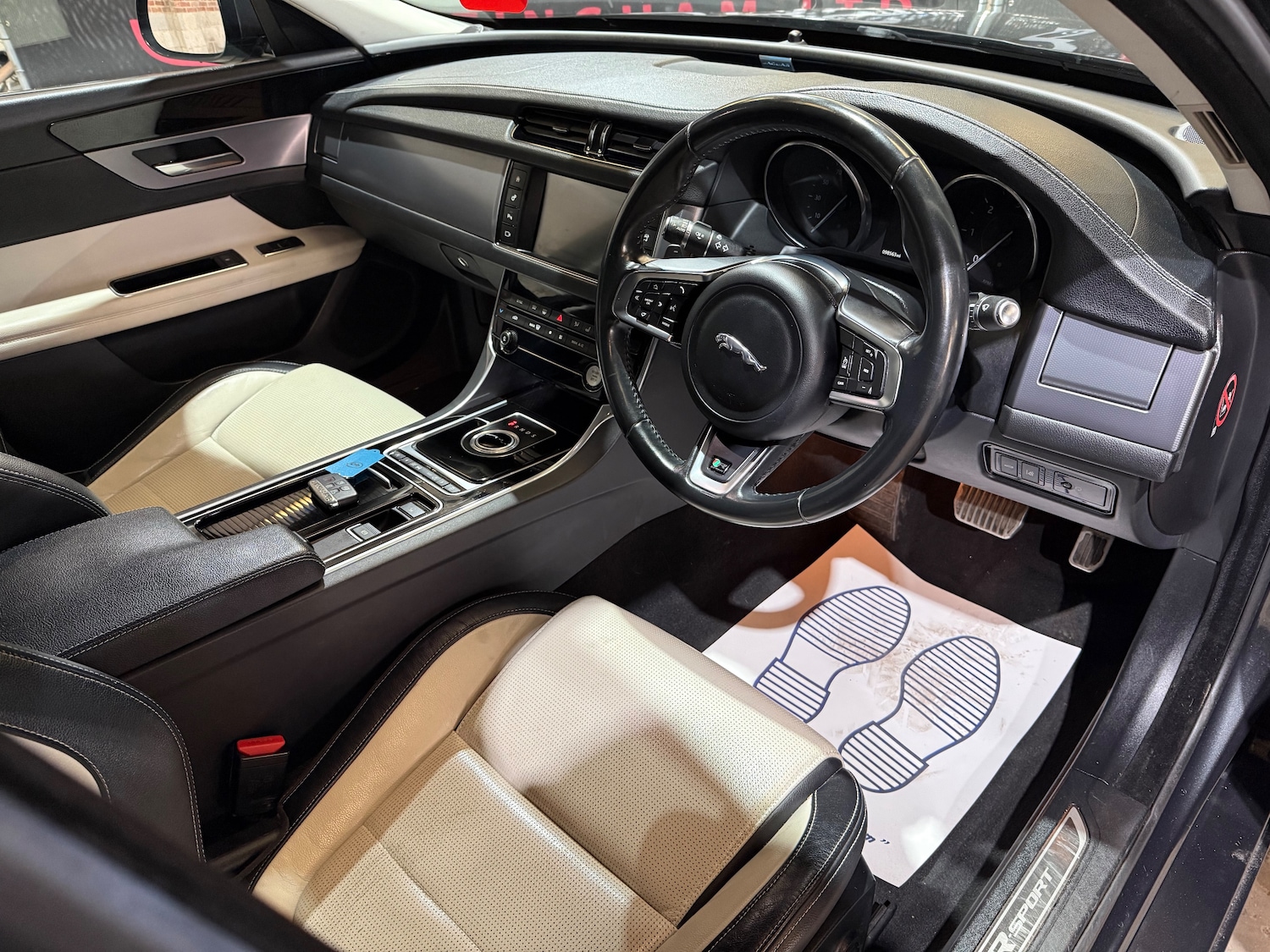 Used Jaguar XF 2016 for sale - 77894013: Photo 34