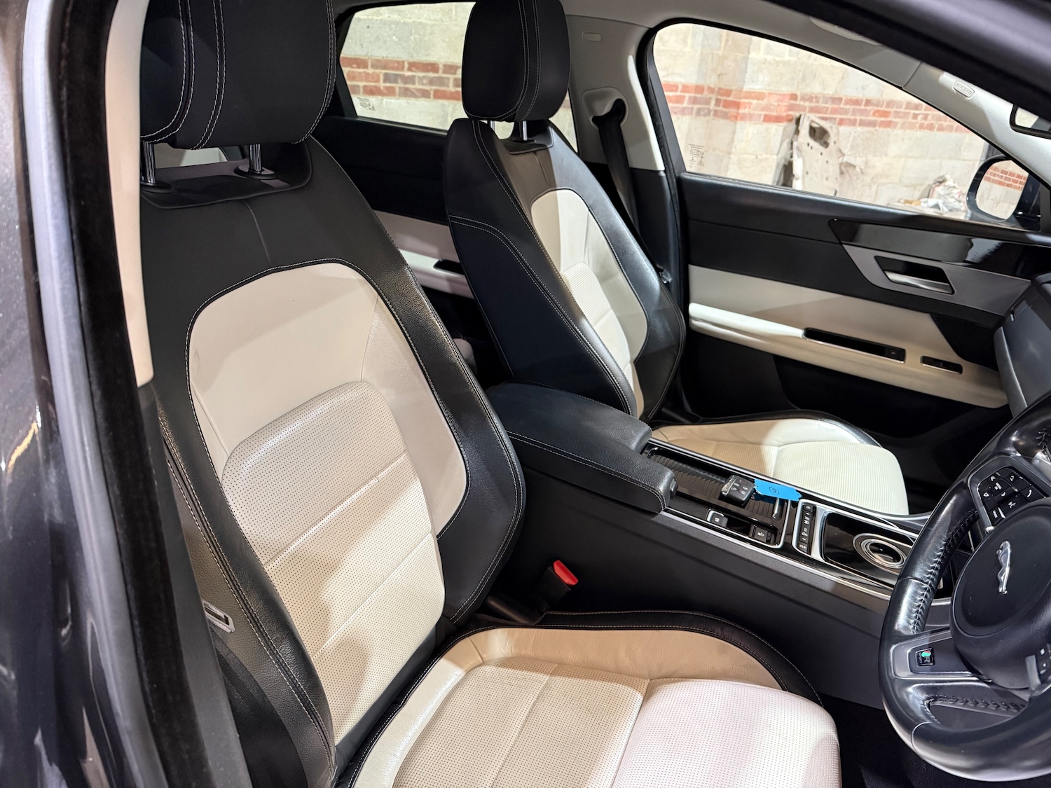 Used Jaguar XF 2016 for sale - 77894013: Photo 35