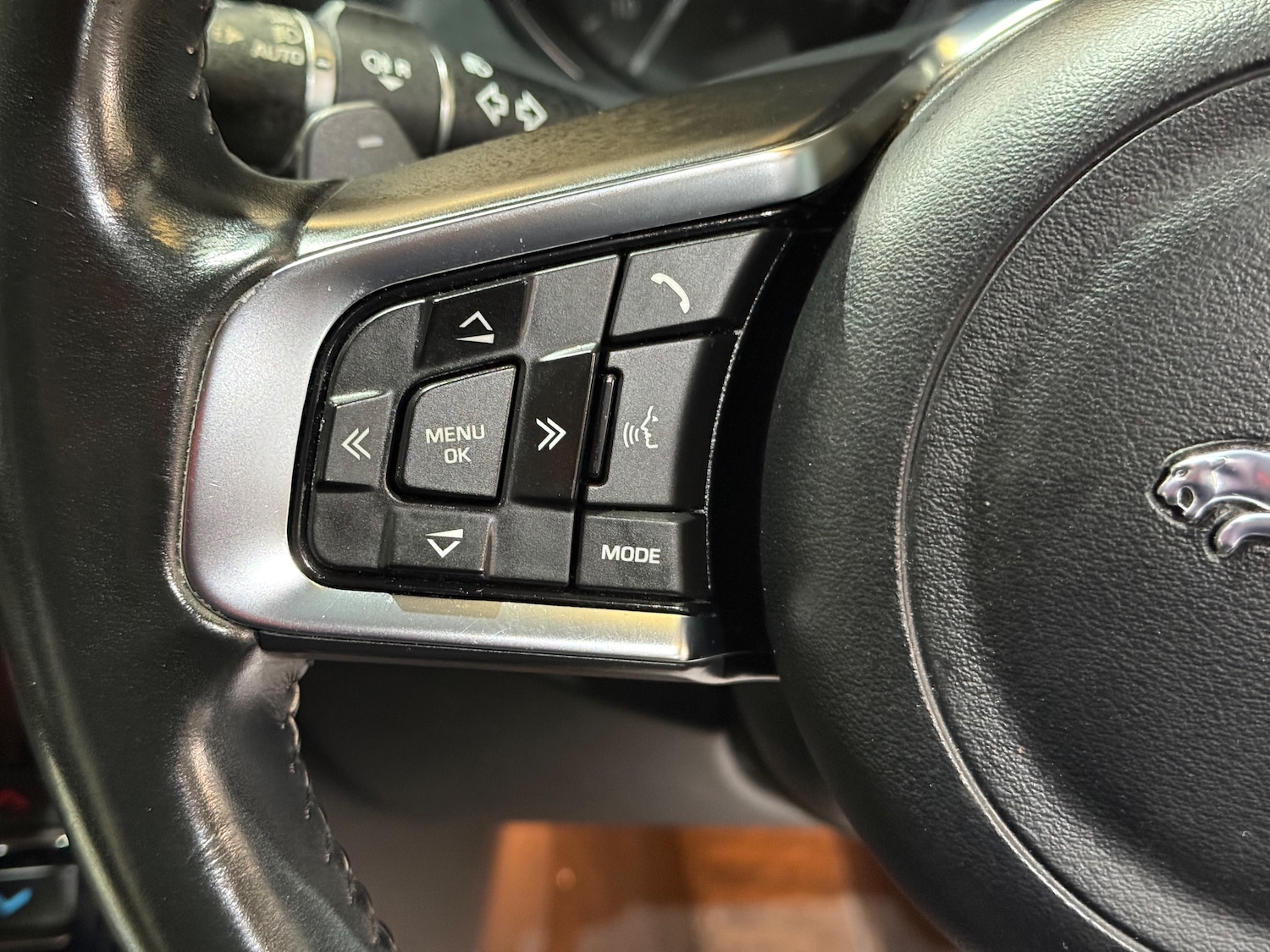 Used Jaguar XF 2016 for sale - 77894013: Photo 39