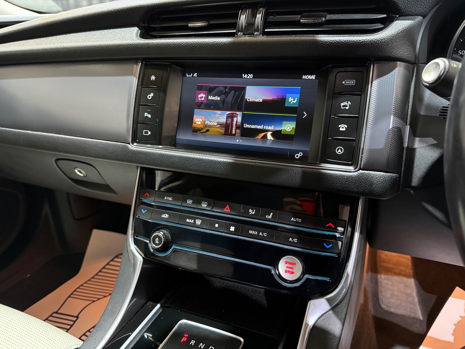 Used Jaguar XF 2016 for sale - 77894013: Photo 42