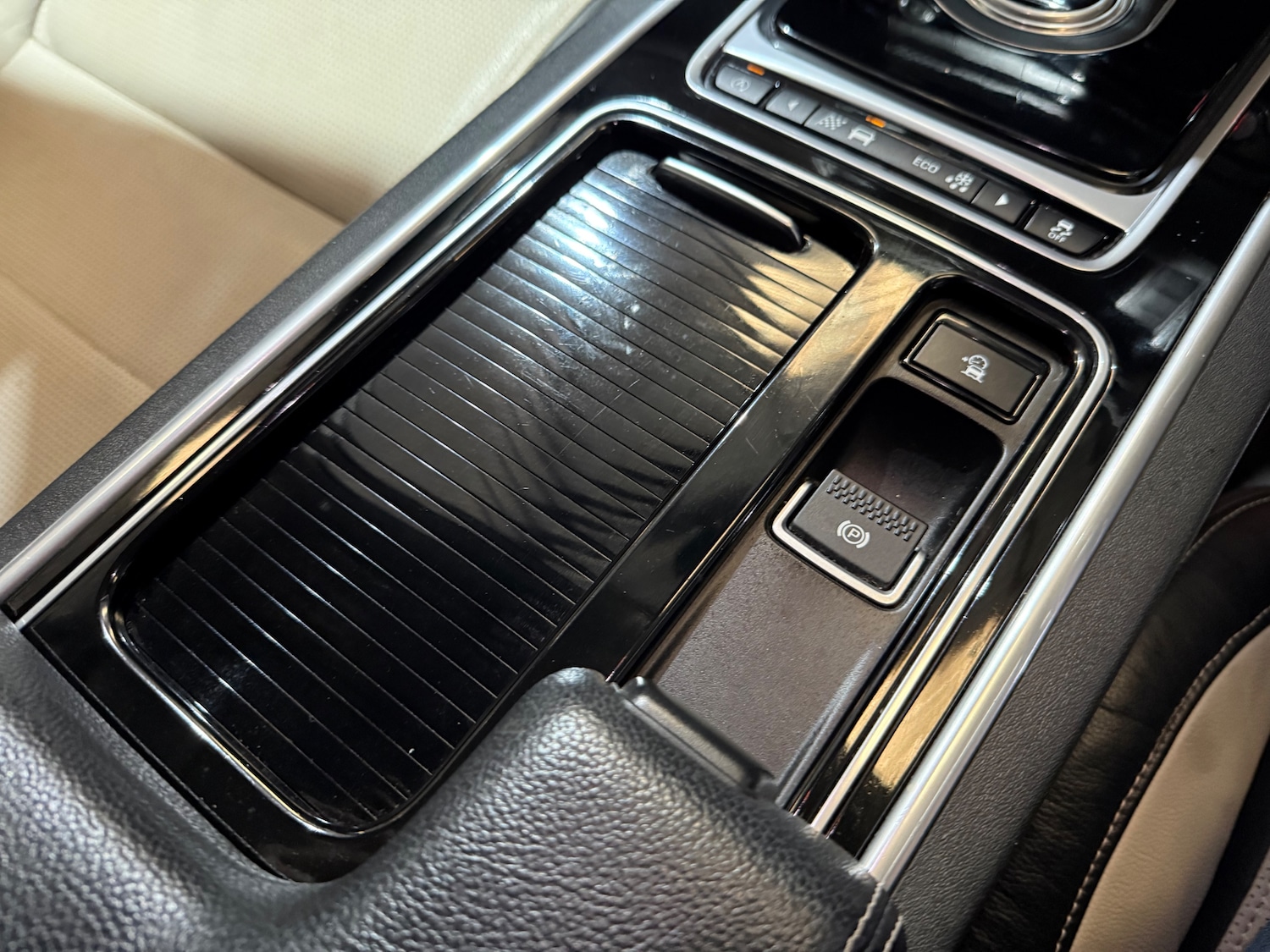 Used Jaguar XF 2016 for sale - 77894013: Photo 45