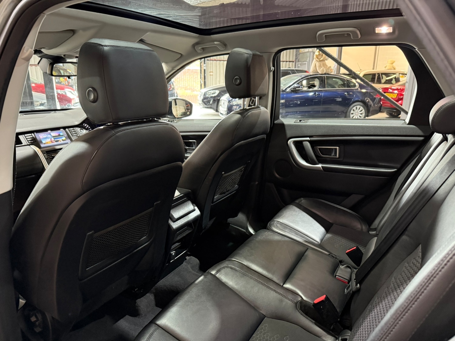 Used Land Rover Discovery Sport 2016 for sale - 77259063: Photo 14