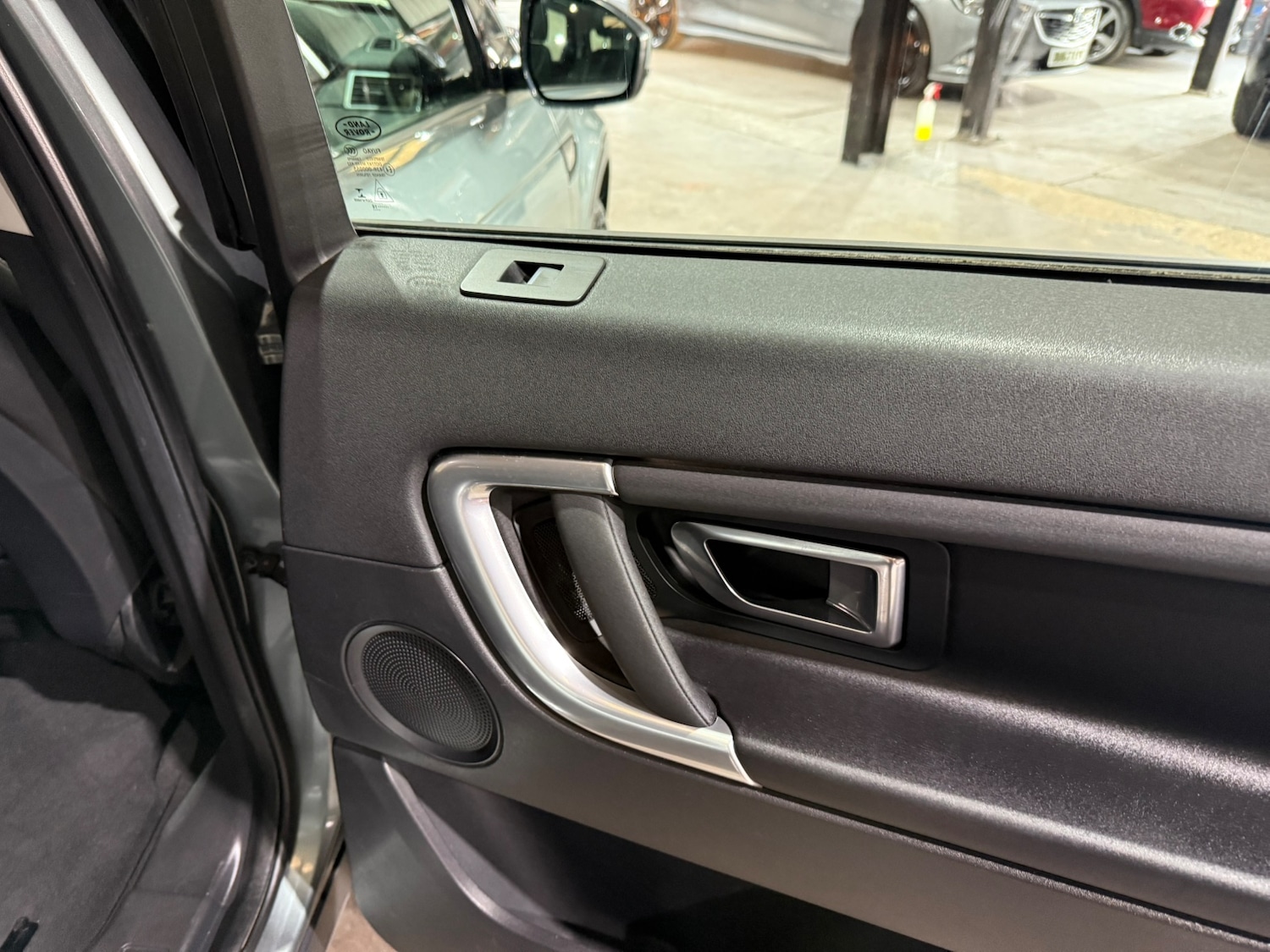 Used Land Rover Discovery Sport 2016 for sale - 77259063: Photo 17