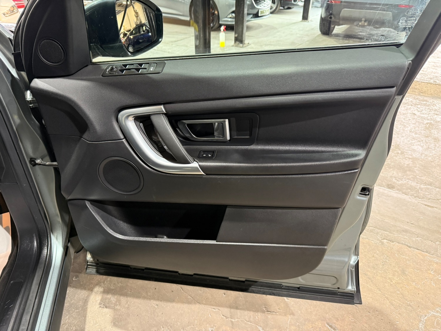 Used Land Rover Discovery Sport 2016 for sale - 77259063: Photo 23