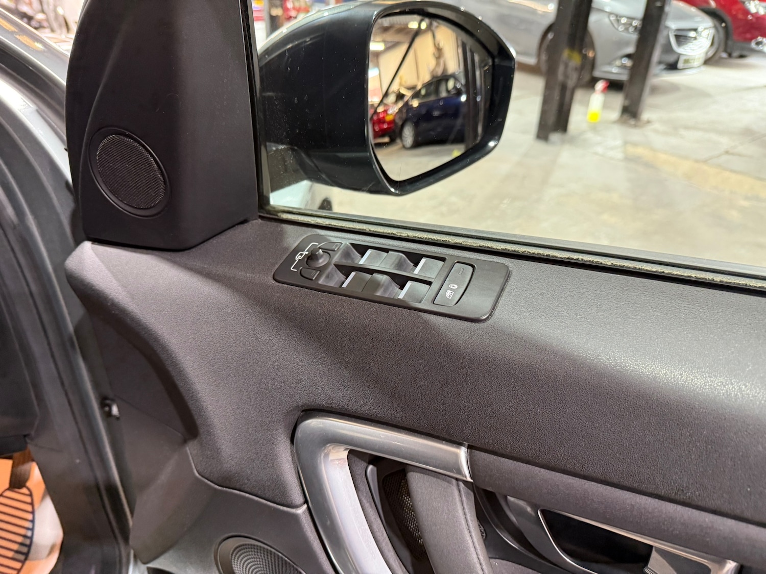 Used Land Rover Discovery Sport 2016 for sale - 77259063: Photo 24