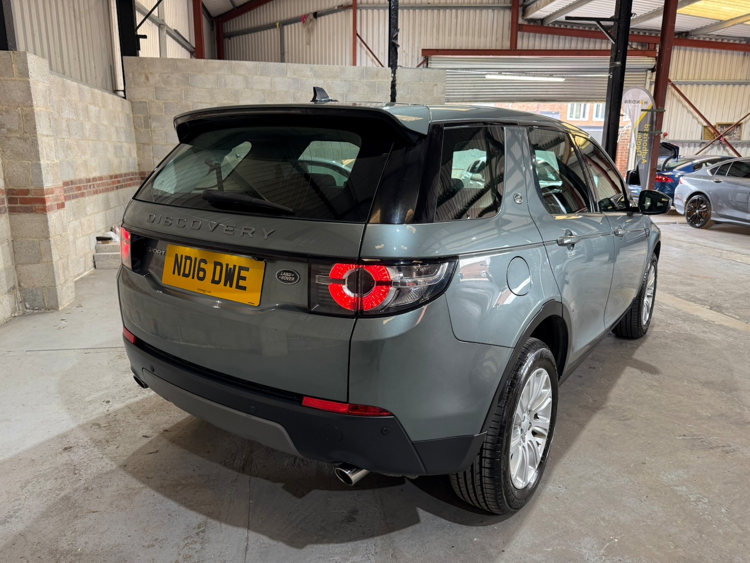 Used Land Rover Discovery Sport 2016 for sale - 77259063: Photo 3