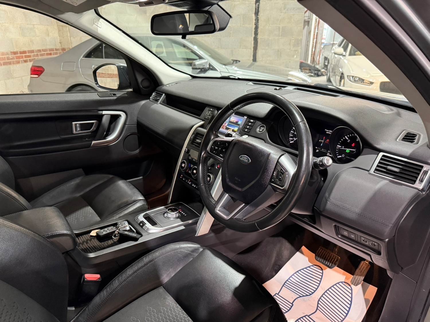 Used Land Rover Discovery Sport 2016 for sale - 77259063: Photo 32