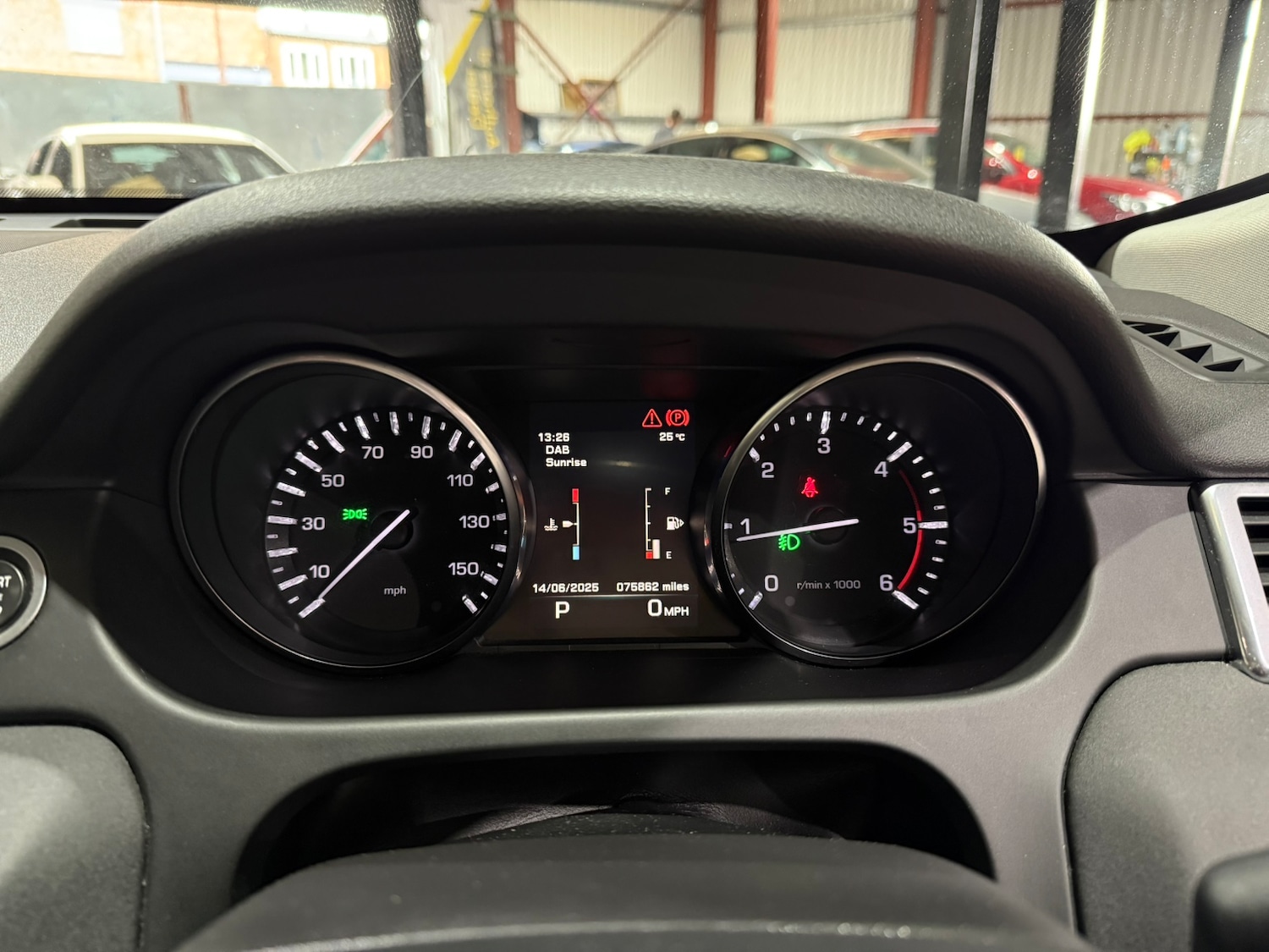 Used Land Rover Discovery Sport 2016 for sale - 77259063: Photo 33