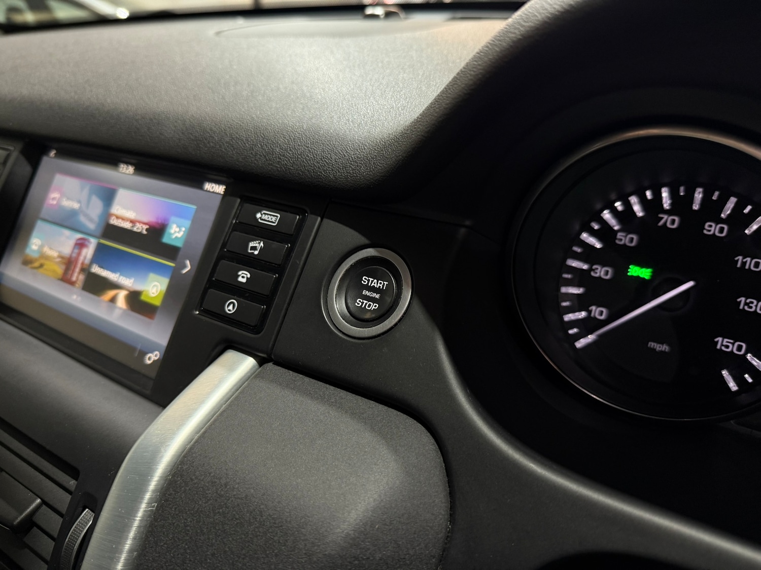 Used Land Rover Discovery Sport 2016 for sale - 77259063: Photo 39