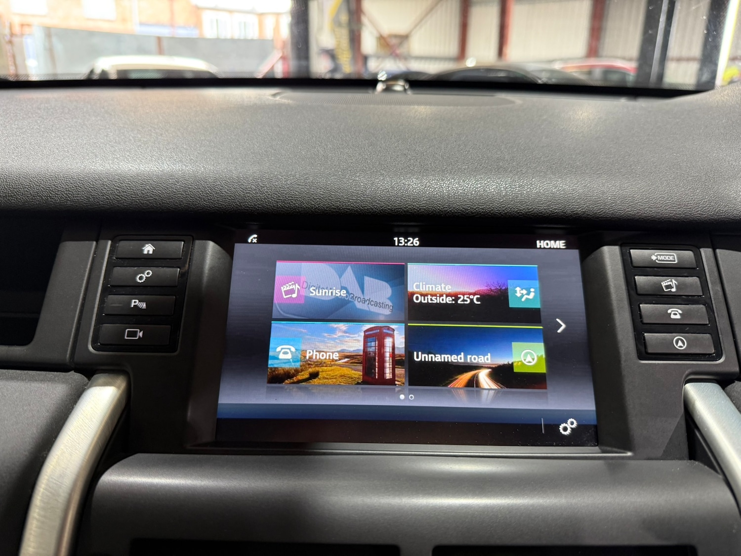 Used Land Rover Discovery Sport 2016 for sale - 77259063: Photo 40