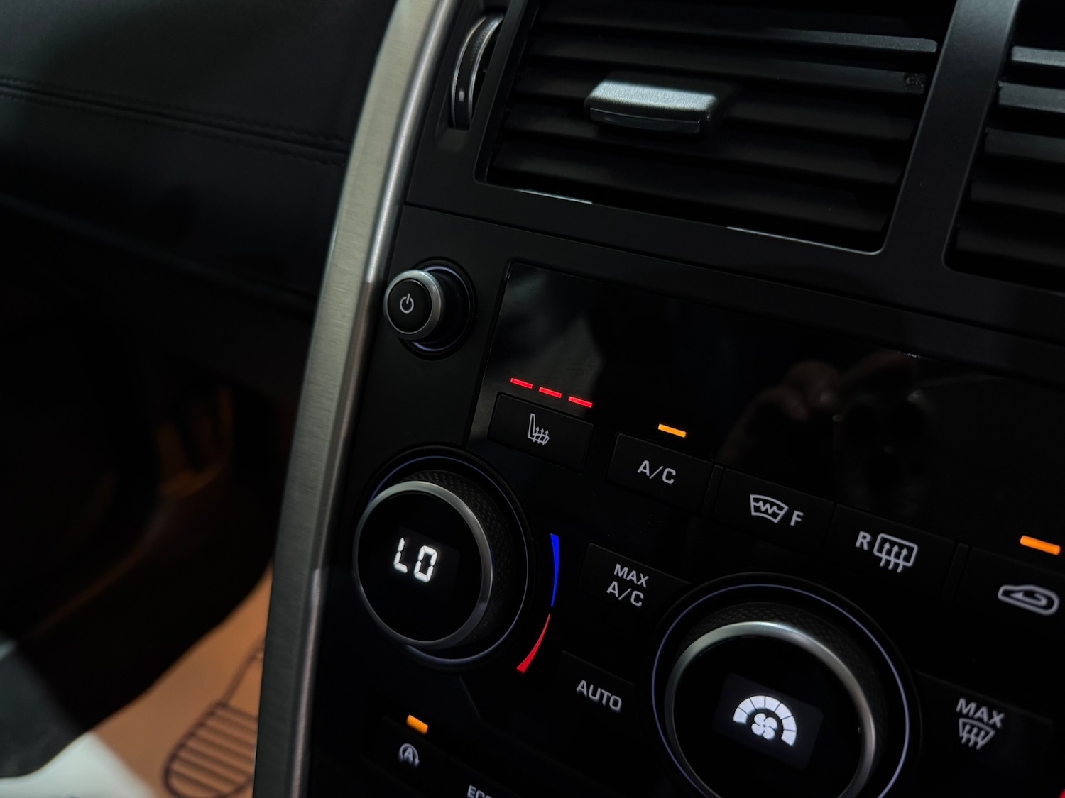 Used Land Rover Discovery Sport 2016 for sale - 77259063: Photo 44