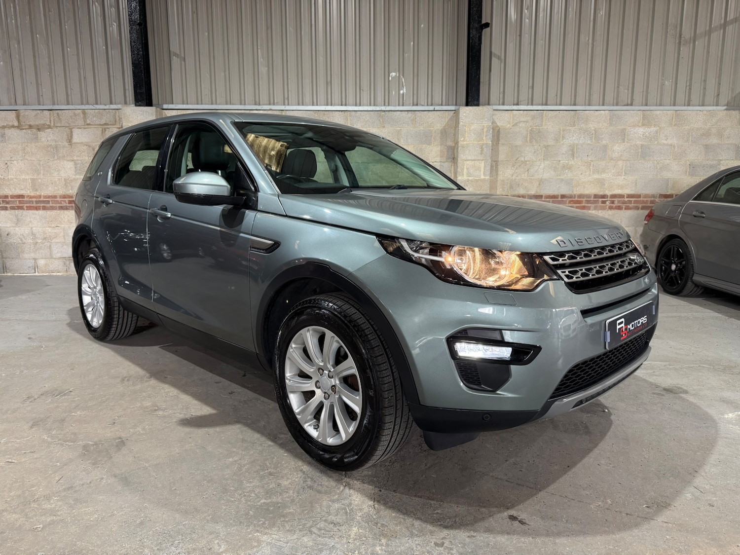 Used Land Rover Discovery Sport 2016 for sale - 77259063: Photo 51