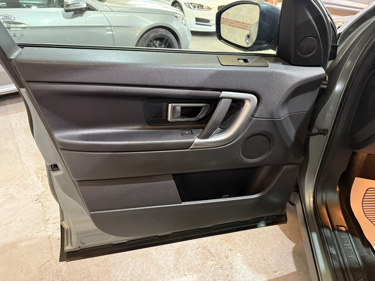 Used Land Rover Discovery Sport 2016 for sale - 77259063: Photo 7