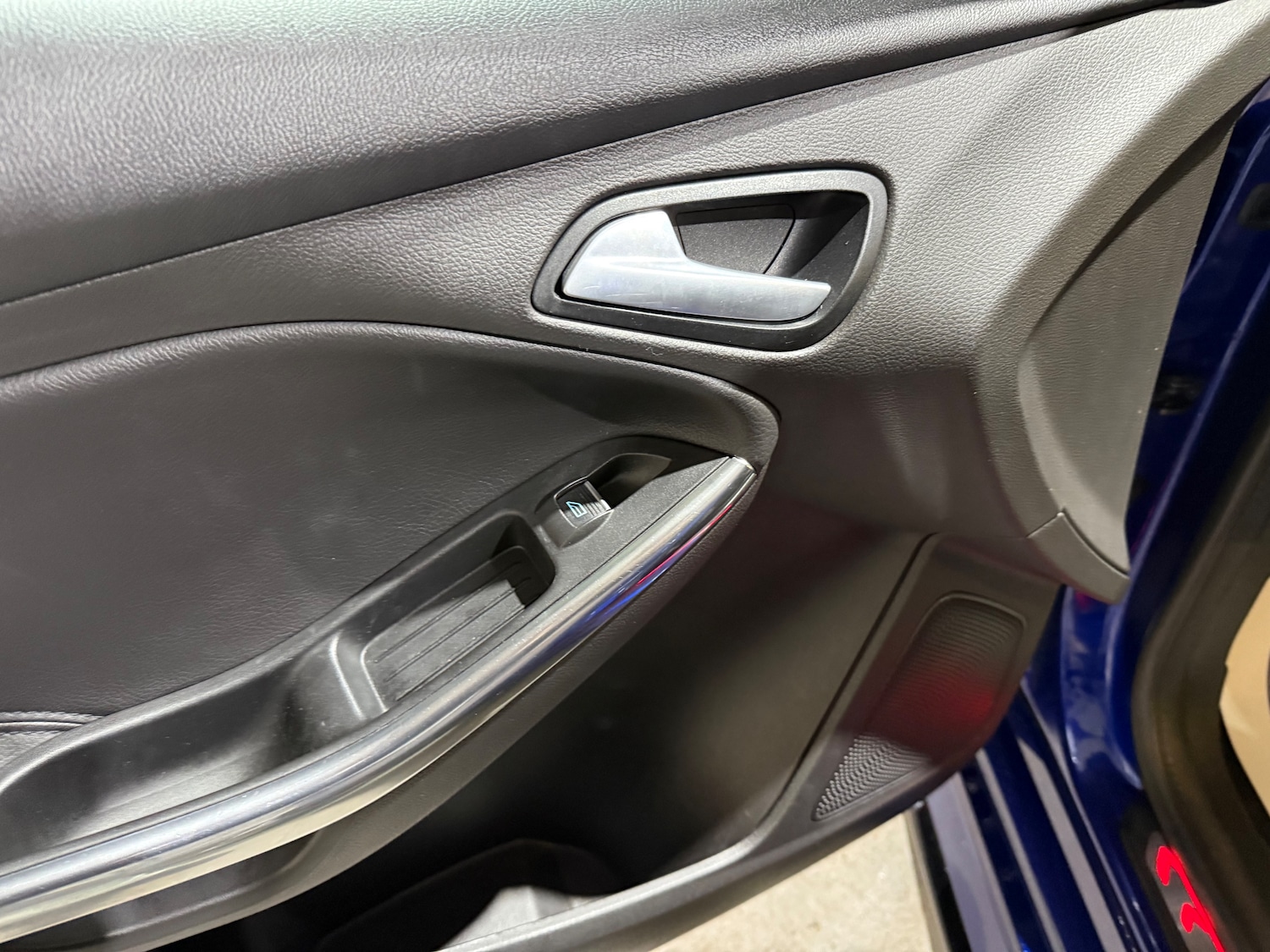 Used Ford Focus 2015 for sale - 76635940: Photo 8