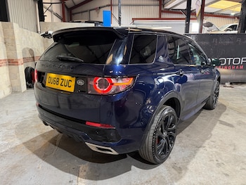 Used Land Rover Discovery Sport 2018 for sale - 79130420: Photo