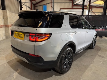 Used Land Rover Discovery Sport 2019 for sale - 78852463: Photo