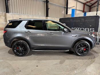 Used Land Rover Discovery Sport 2017 for sale - 78584215: Photo