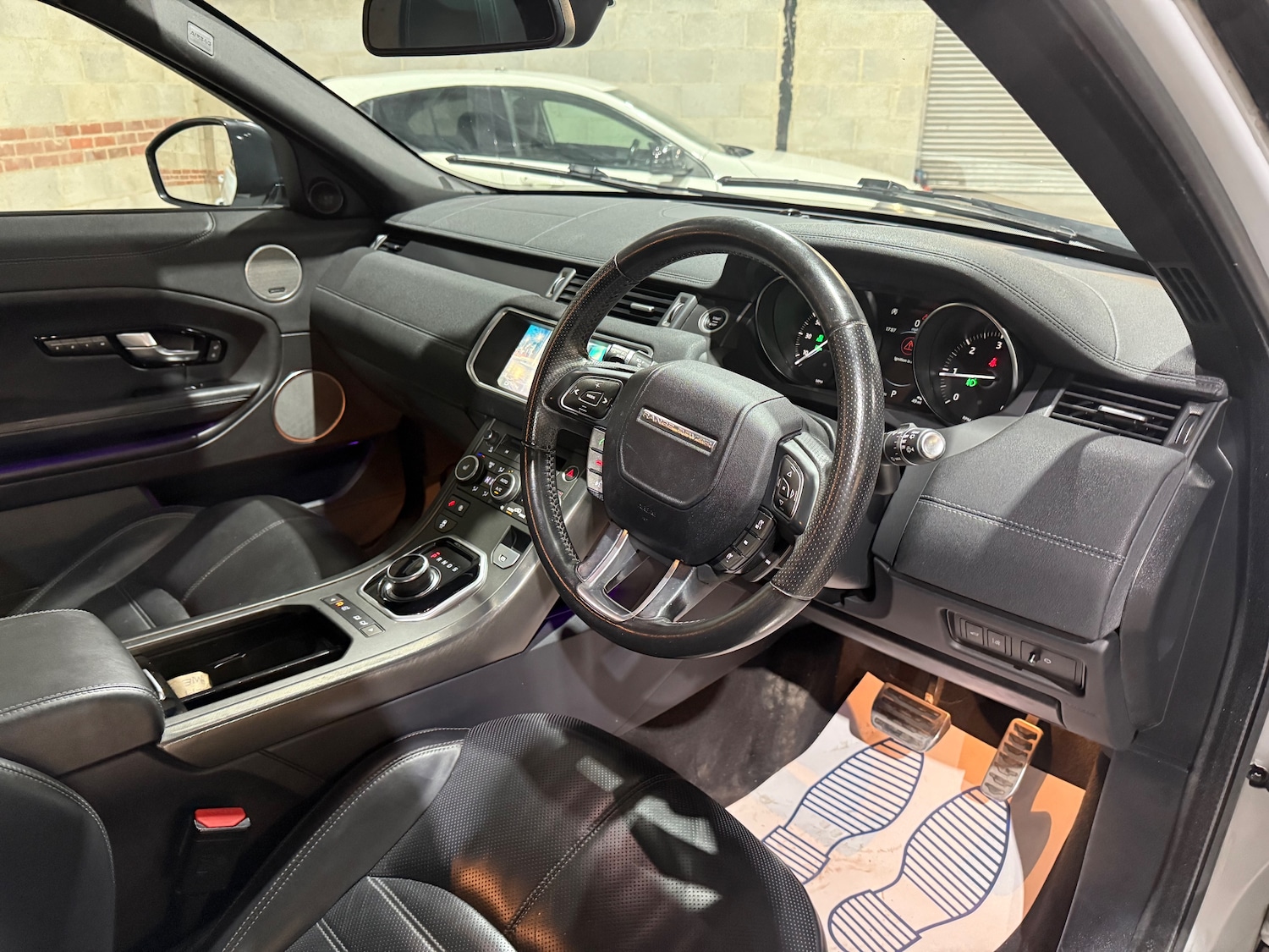 Used Land Rover Range Rover Evoque 2019 for sale - 76635941: Photo 26